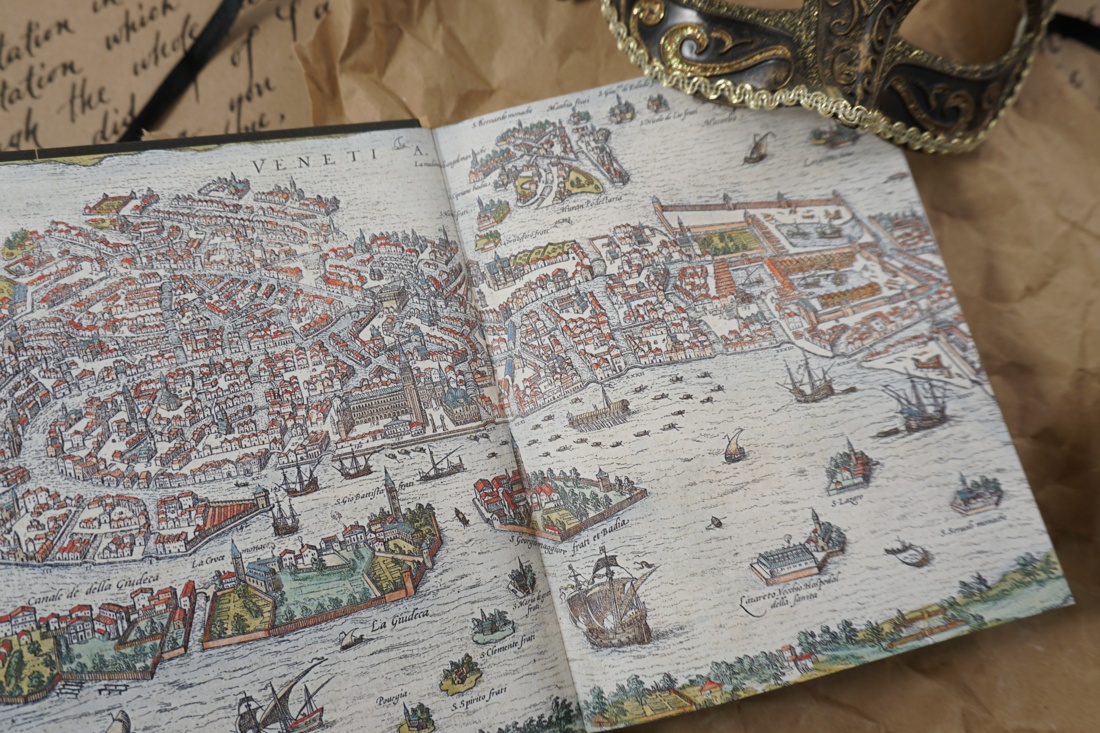 Промо материал к книге "Летучий эскадрон: Венецианские куртизанки" №4